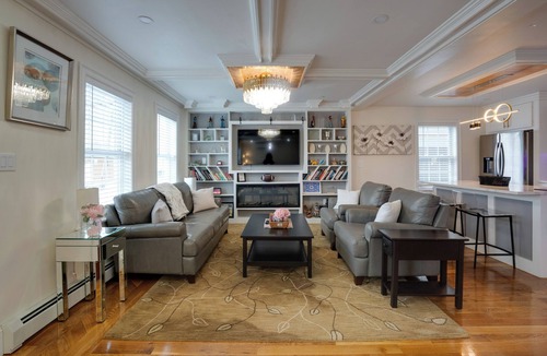 Lynn House | 4 Mi to Revere Beach! Walkable Family Retreat