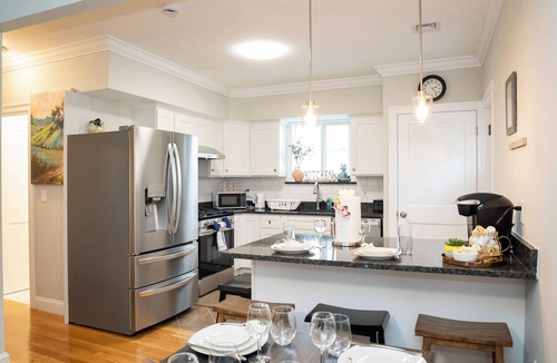 Fields Corner East Apartment | 40-Newly renovated, stylish and beautiful apt/4br close to Highway