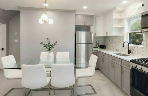 Bryn Mawr Apartment | 5-bedroom apartment in superb Yonkers with AC for relaxing stays