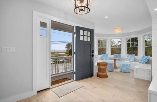 Hyannis House | 5 bedroom Close to beaches, island ferries and Main St Hyannis RPMS164