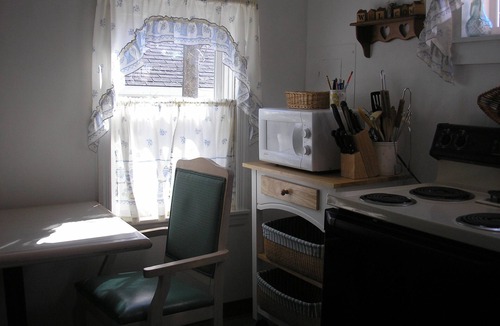 Ocean Park House | 5 HOUSES AWAY FROM BEACH, DISCOUNTED ALL OF AUGUST.