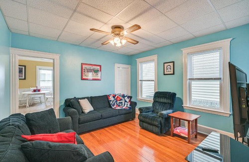 South Medford Apartment | 5 Mi to Dtwn Boston! Family-Friendly Medford Apt