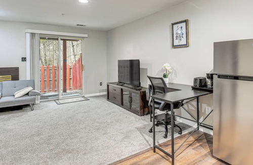 Montpelier Apartment | 5 Mi to Main St! Cozy Couple's Escape in Laurel