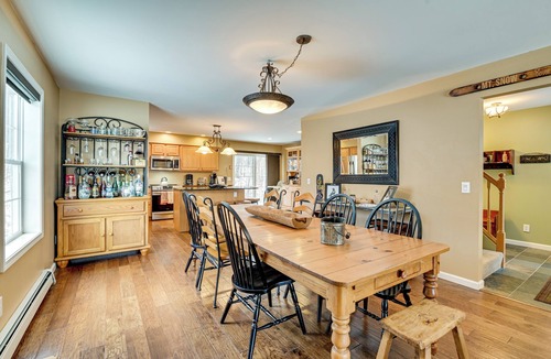West Dover House | 5 Mi to Mt Snow: West Dover Getaway w/Hot Tub