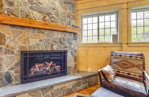 North Pole Apartment | < 5 Mi to Whiteface Mtn Resort: Cabin-Style Apt