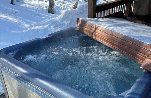 Killington House | 5 Min to Lodges & Town; Arcade & Ping Pong Table; Hot Tub; Renovated