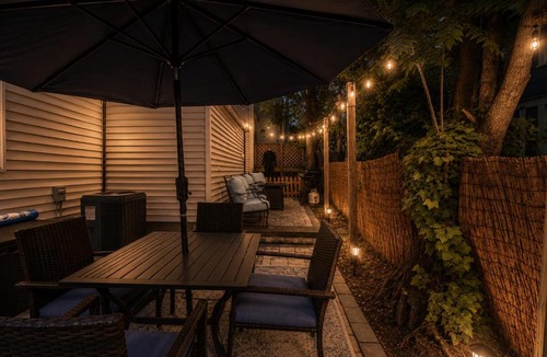 Ocean Grove Apartment | 5 min walk to Asbury Park, 4 beach badges, firepit, grill, porch, cool AC