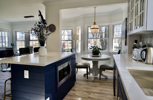 Fairfield House | 5 minute walk to beach, walk to town & train