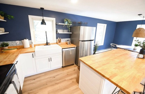 Westerly House | 5 STAR Coastal Farmhouse- Dog Friendly- 3BR in Westerly! Minutes to Beach & Town