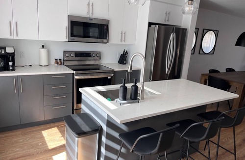 Saint-Faustin-Lac-Carre House | 5 Star Mountainside Retreat - ski in/ski out