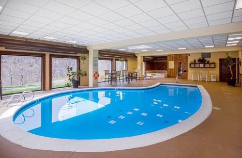 West Dover Apartment | 5A Mountain Village - Unit A