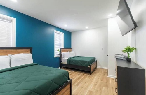 Newbold House | 5Bdrm Lush Luxury Living -SP Near Center City