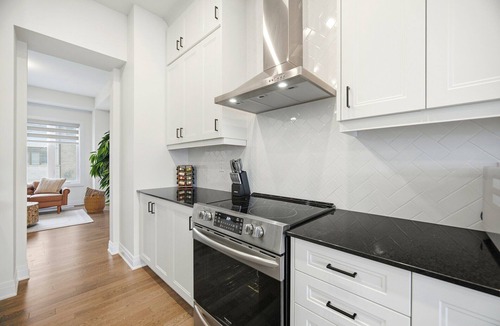 Oakville House | 5BR New Detached 4500sq Brand NewHome |13Guests | Oakville (Creek Side Home)