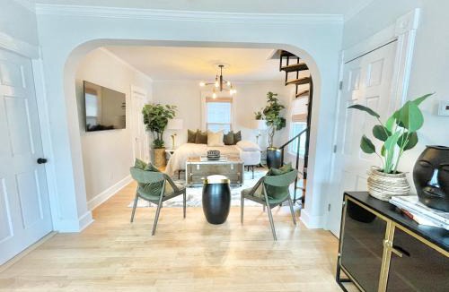 Marlborough House | 5STAR Close2BOSTON Private Stylish HOME +W/D+Wi-Fi