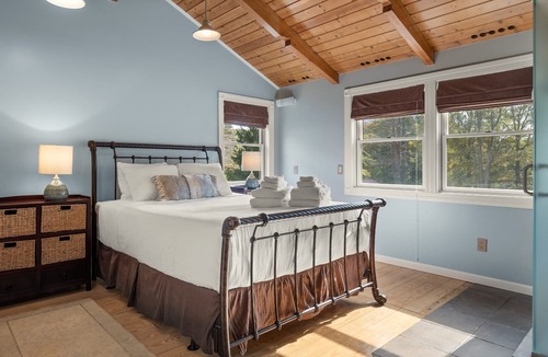 Lanesborough House | 6-BR Country Estate 14-Min. to Jiminy Peak