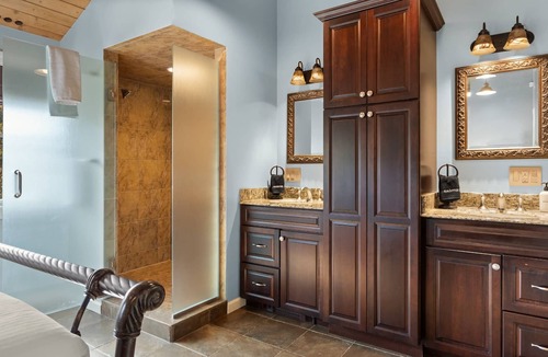Lanesborough House | 6-BR Country Estate 14-Min. to Jiminy Peak
