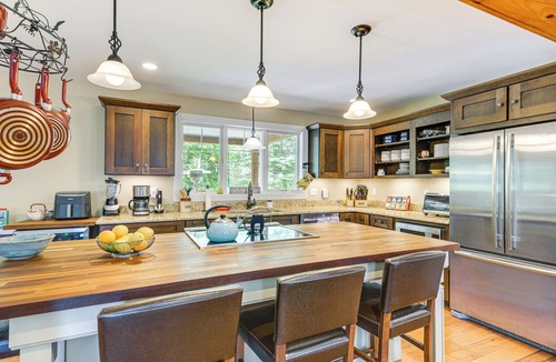 Wilmington House | 6 Mi to Mt Snow Grand Summit Resort: Spacious Home