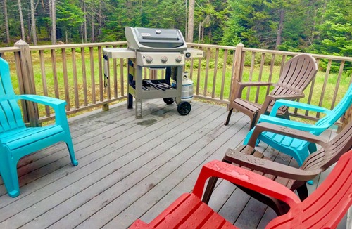 Twin Mountain House | 67ML Private home in beautiful wooded setting - close to Bretton Woods! AC!
