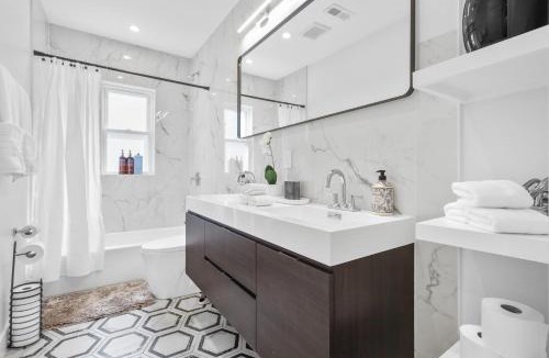 East Somerville Apartment | 6BR4Bth Parking BOS MIT Harvard TD Garden