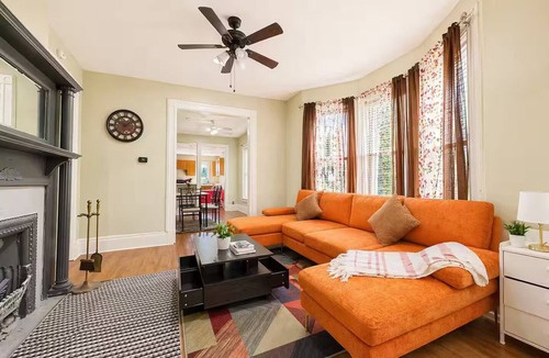 Niagara Falls Apartment | 7-9 mins to Historic Niagara Falls. Main floor, Minimum stays 30 days