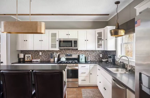 Saugerties House | 7-Acre Horse Farm - Pool, Mountain View, Hot Tub, Sauna, Game Room - Sleeps 10