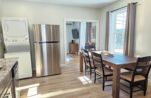 Southwest Harbor House | 7 mins to Acadia, water view, & walk to town!