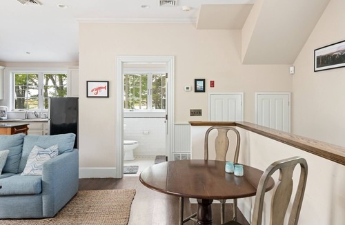 Yarmouth House | 8 acres overlooking casco bay