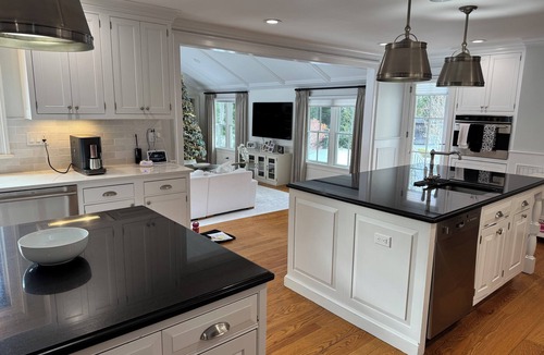 Fairfield House | 8-bedroom estate with breathtaking infinity pool/outdoor kitchen in Fairfield