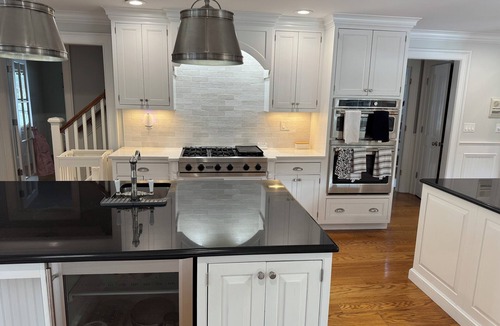 Fairfield House | 8-bedroom estate with breathtaking infinity pool/outdoor kitchen in Fairfield