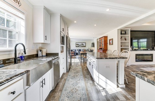 Stephentown House | 8 Mi to Jiminy Peak Resort: Mtn-View Home w/Deck