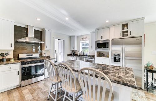 Stephentown House | 8 Mi to Jiminy Peak Resort: Mtn-View Home w/Deck