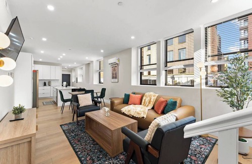 Downtown Boston Apartment | 901C Luxury Boston Penthouse Rooftop & City Views!