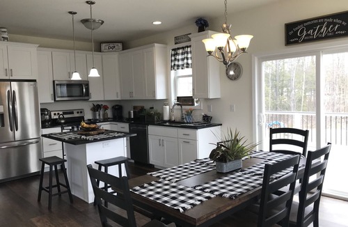 Ballston Spa House | A Coastal Farmhouse Style Home- 10 minutes from Downtown Saratoga Springs