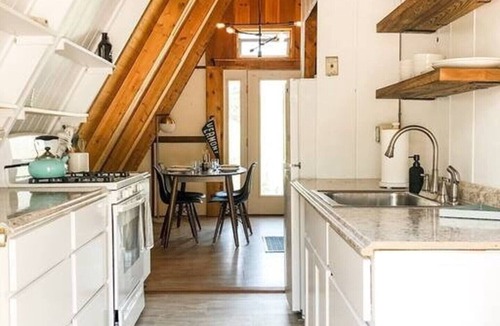 Wilmington House | A-Frame | Hot Tub| Dog Friendly | Near Mt. Snow