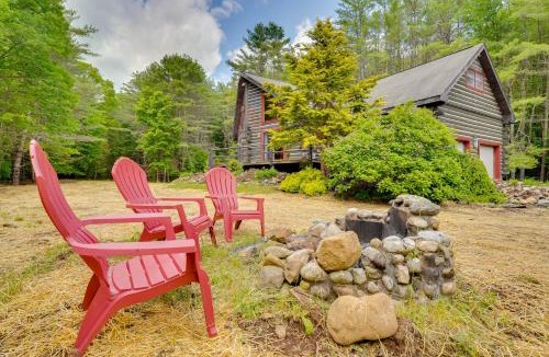 Bolton Landing House | A-Frame Log Home w/Game Room Near Lake George!