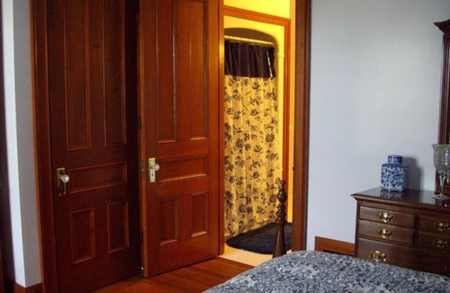 Niagara-on-the-Lake Bed & Breakfast | A La Gallarie Bed and Breakfast