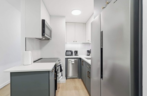 Powelton Village House | A Modern 1BR Oasis in Carriage House