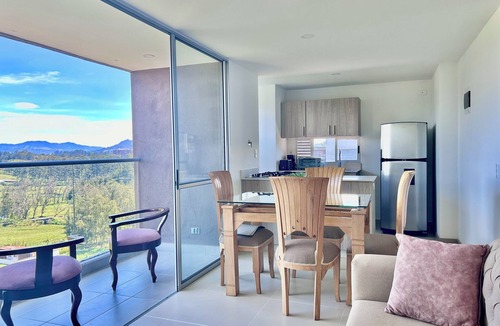 Danbury Apartment | A newly built complex in the heart of Rionegro with a scenic view.