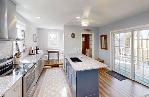 Mid-Coast and Islands House | A newly renovated New Englander style home on the southern tip of Orr's Island.