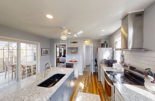 Mid-Coast and Islands House | A newly renovated New Englander style home on the southern tip of Orr's Island.
