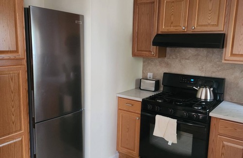 Bath Beach Apartment | A nice room in Brooklyn. With many amenities available.