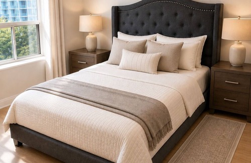 Pine Grove Apartment | A Private Cozy 1-Bedroom in a Beautiful Apartment in Vaughan
