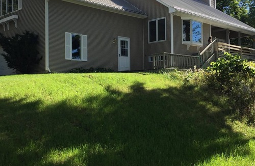 North Hero House | A Renovated, Modern House with A/C and Full Amenities (NOT a old camp!!!)
