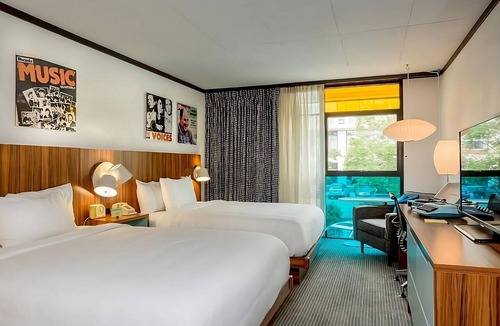West Fens Hotel | A short drive from Old State House! 4 Family-friendly Units w/Balcony! Parking!