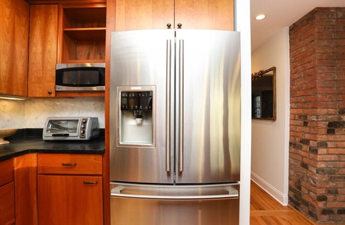 Fair Haven Heights House | A slice of New Haven charm. Newly renovated riverfront home built in 1885.
