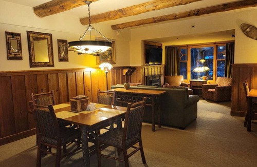 Lake Placid Cabin | A suite at Whiteface Lodge