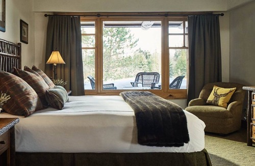 Lake Placid Cabin | A suite at Whiteface Lodge
