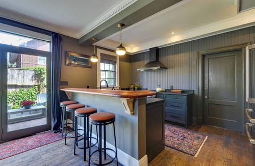 Worcester House | A Timeless Retreat at Historic Crompton House