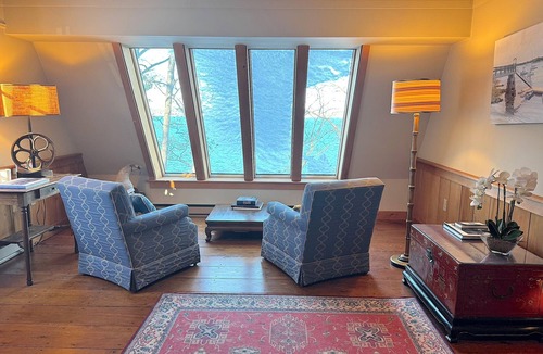 Yarmouth House | A Waterfront Retreat with Private Deep Water Dock. Dogs allowed upon request