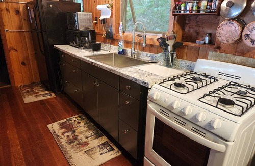 Skaneateles Cottage | A Wonderful Rustic Cottage on Skaneateles Lake